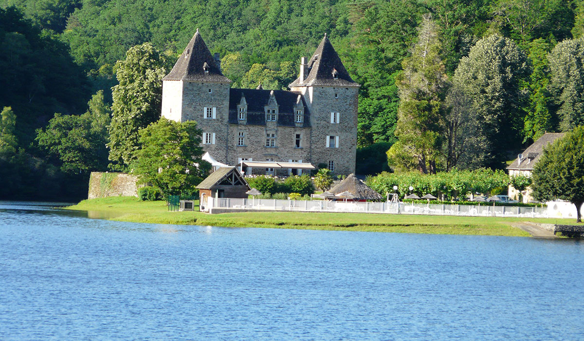Superdeal Camping -Argentat - Limousin - Château du Gibanel - dès dès 238 la semaine la semaine | 1708