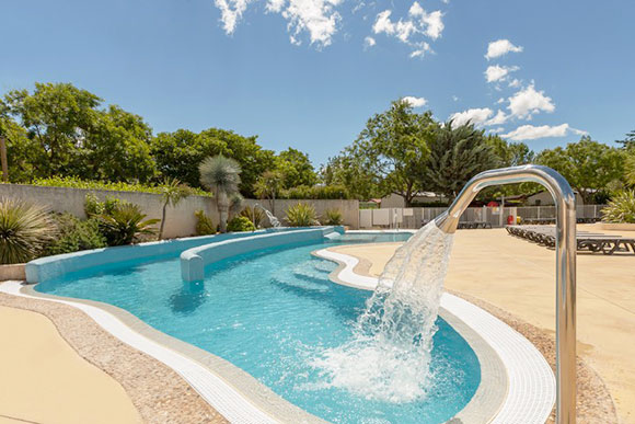 Superdeal Camping - Gallargues le Montueux - Languedoc-Roussillon - Les Amandiers - dès dès 172la semaine la semaine Superdeal Camping - Gallargues le Montueux - Languedoc-Roussillon - Les Amandiers - dès dès 172la semaine la semaine